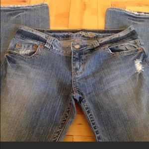 American Eagle Jeans .